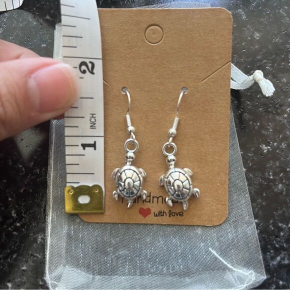 2/$10 ⭐️ 3/$12 | Handmade Turtle Earrings - Picture 2 of 4